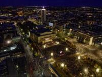 Mit 21 Lichtprojekten um den gesamten Innenstadtring feierte das Lichtfest Leipzig 35 Jahre Friedliche Revolution. ©Punctum/Bertram Kober