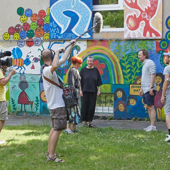 Lichtfest 2021 Lichtfestprojekt „89 Stimmen": Impressionen vom Workshop bei Frauenkultur e. V. 
