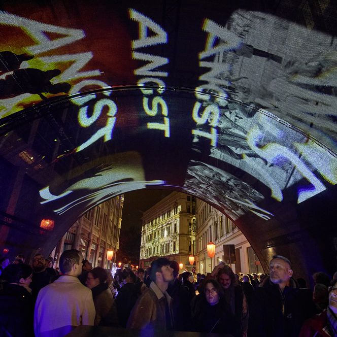 Lichtfest Leipzig 2025: das Auszubildendenprojekt „Gedankenspiegel“