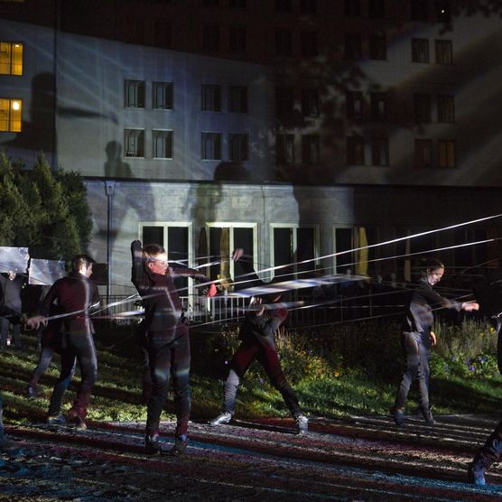 Lichtfest Leipzig 2019: Eröffnung Lichtraum 3 "Schließt euch an!" im Park am Schwanenteich