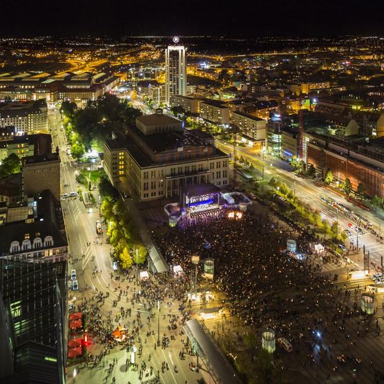 Lichtfest Leipzig 2017: Augustusplatz von oben