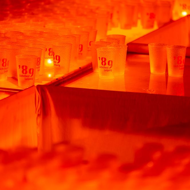 Lichtfest 2026: Kerzenbecher auf dem Kerzenpodest