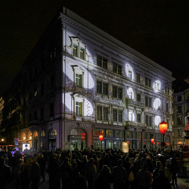 Lichtfest Leipzig 2025: Lichtweg mit dem Projekt „Sichtbar werden“ von Lukas Taido