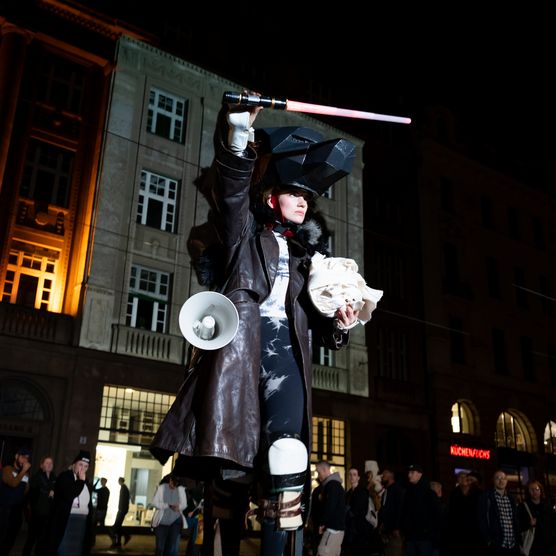 Lichtfest Leipzig 2024 mit Projekt der Partnerstadt Brünn "Counting sheep" am Dittrichring