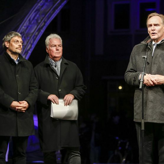 Lichtfest Leipzig 2022: Eröffnung auf dem Nikolaikirchhof
