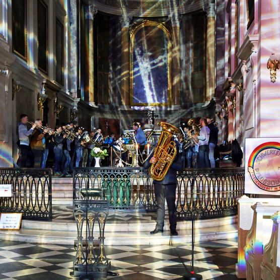 Lichtfest Leipzig 2019: Eröffnung Lichtraum 2 am Nikolaikirchhof "Wir wollen raus!" – "Wir bleiben hier!"