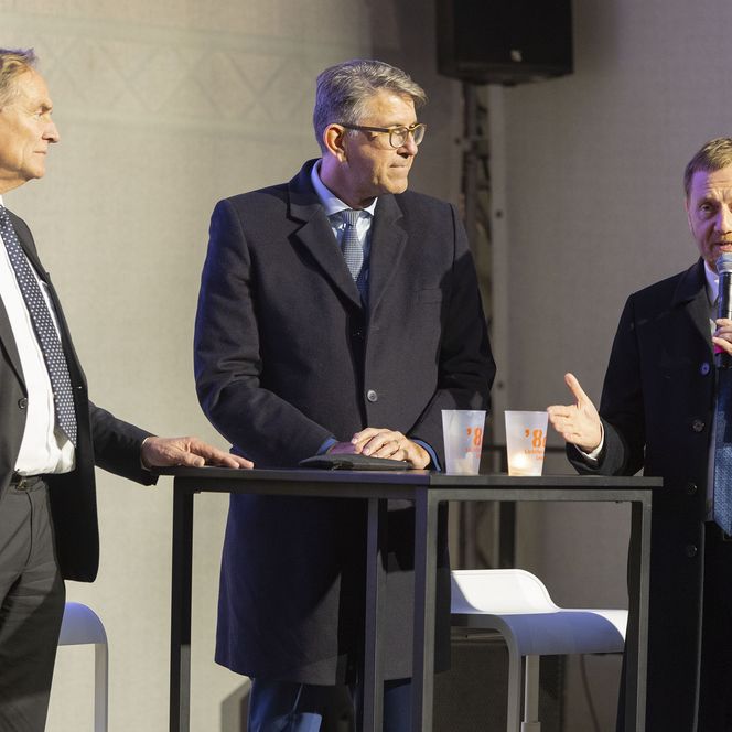 Lichtfest Leipzig 2025: Grundsteinlegung Freiheits- und Einheitsdenkmal