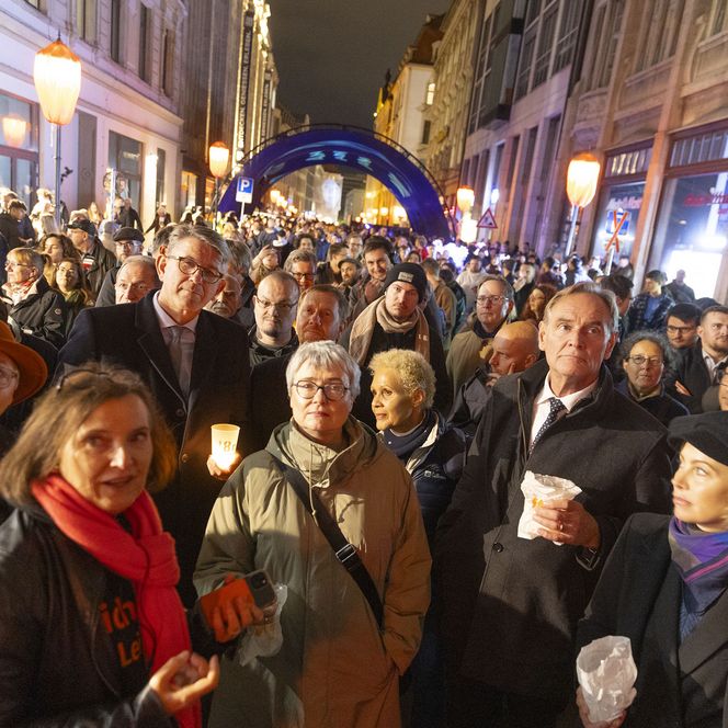 Lichtfest Leipzig 2025: Die Ehrengäste Jung, Kretschmer, Weimer und Co. auf dem Lichtweg