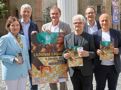 Pressegespräch zum Lichtfest Leipzig 2024: Foto an der Nikolaisäule