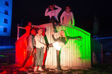 Auf dem Weg zum Lichtfest 2020: zu Besuch in der Geflüchtetenunterkunft am 28. September 2020