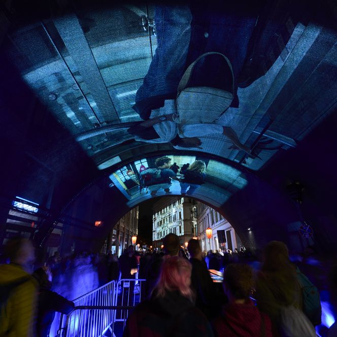 Lichtfest Leipzig 2025: das Auszubildendenprojekt „Gedankenspiegel“