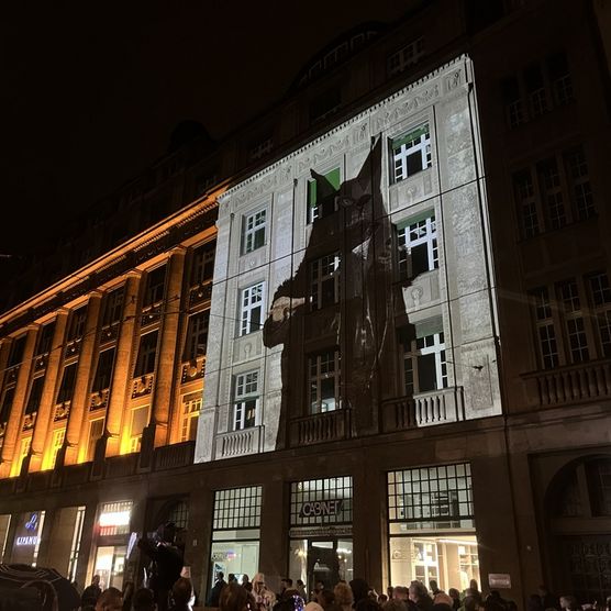 Lichtfest Leipzig 2024 mit Projekt der Partnerstadt Brünn "Counting sheep" am Dittrichring