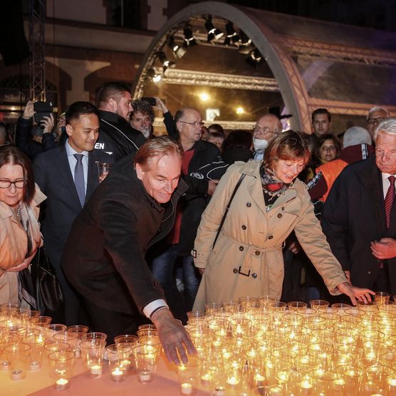 Lichtfest Leipzig 2022: Eröffnung auf dem Nikolaikirchhof