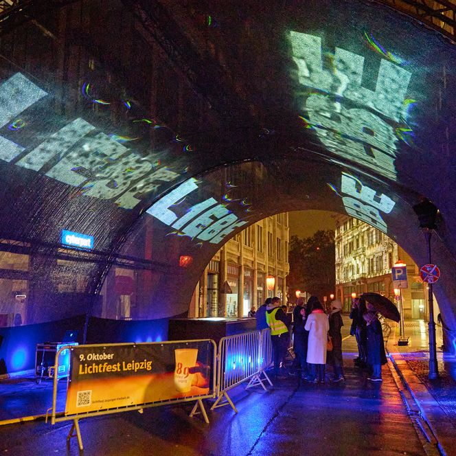 Lichtfest Leipzig 2025: Generalprobe „Gedankenspiegel“