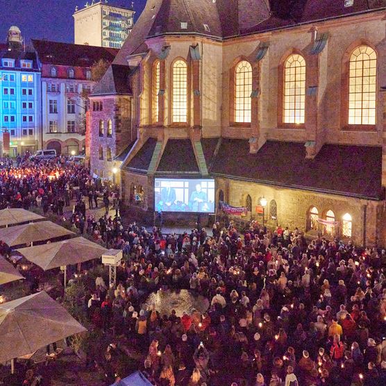 Lichtfest Leipzig 2021: Eröffnung auf dem Nikolaikirchhof