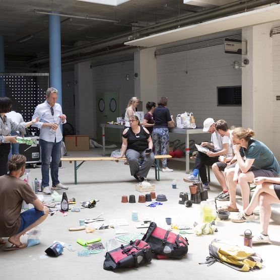 Workshop für das Lichtfest Leipzig 2021: Projekt „Ring (do/undo/redo)" auf dem Burgplatz