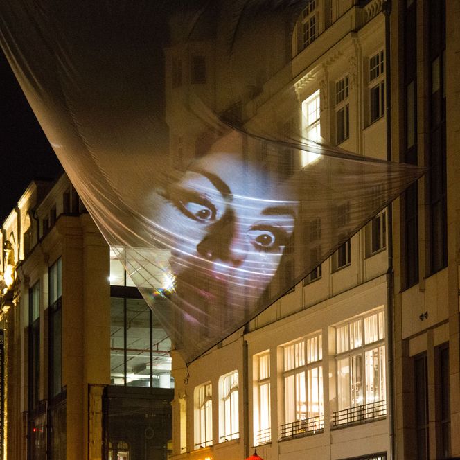 Lichtfest Leipzig 2025: das Projekt „No Flag“ von Vanessa Hafenbrädl